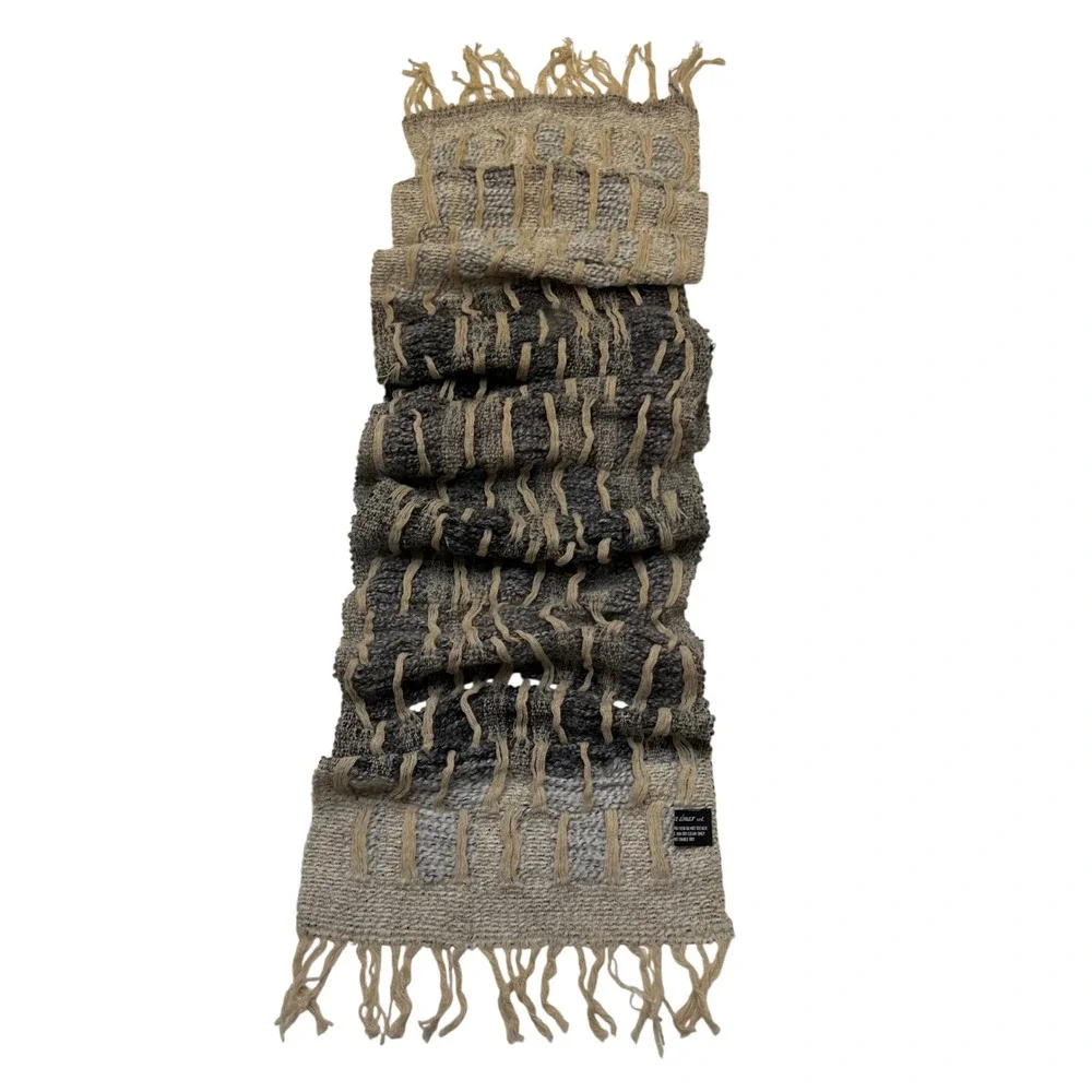 Manifattura Almar Gray Black Made in Italy Wool Blend Textured Knit Fringe Scarf